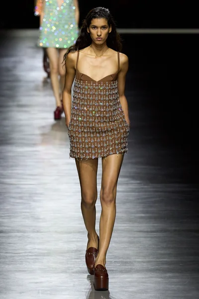 Look 44